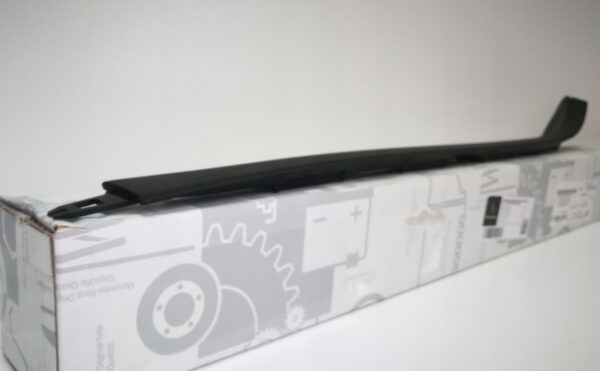 A2476904800 - NEW MB GLB X247 FRONT WINDSHIELD RIGHT WATER DEFLECTOR TRIM A2476904800 ORIGINAL