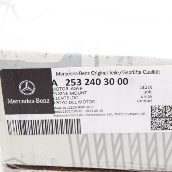 A2532403000 - NEW MERCEDES-BENZ GLC COUPE C253 RIGHT SIDE ENGINE MOUNT A2532403000 ORIGINAL