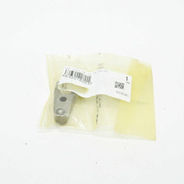 A6420160038 - NEW MERCEDES-BENZ ML W164 INJECTION NOZZLE BRACKET A6420160038 ORIGINAL