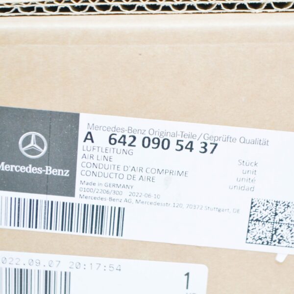 A6420905437 - NEW MERCEDES-BENZ ML W164 LEFT INTAKE MANIFOLD A6420905437