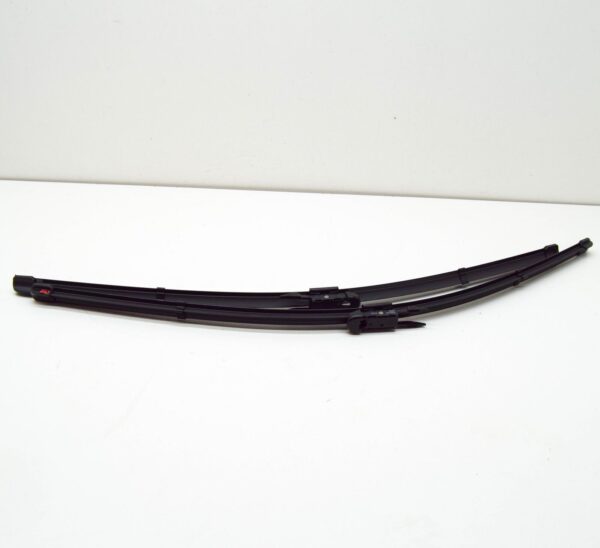 A9068201000 - NEW MERCEDES-BENZ SPRINTER 906 FRONT WIPER BLADE SET LHD A9068201000 ORIGINAL