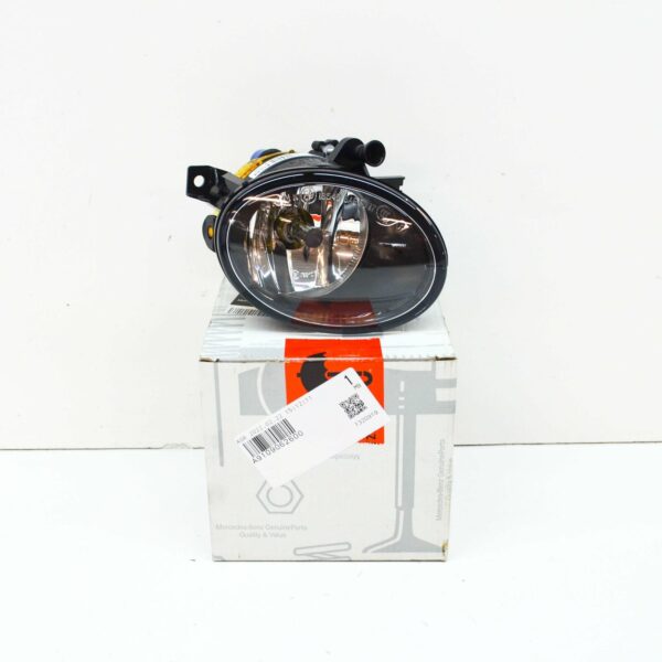 A9109062600 - NEW MERCEDES-BENZ SPRINTER 910 FRONT RIGHT FOG LIGHT LAMP A9109062600