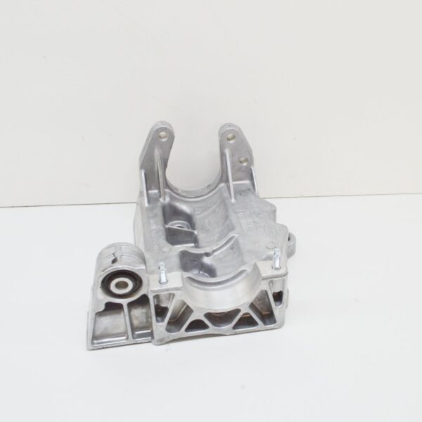 LR032360 - LAND ROVER RANGE ROVER EVOQUE L538 Drive Shaft Bracket  LR032360 ORIGINAL