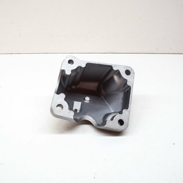 LR090474 - LR RANGE ROVER VELAR L560 Right  Engine Bracket Mount LR090474 ORIGINAL