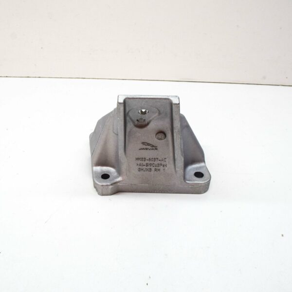 LR090474 - LR RANGE ROVER VELAR L560 Right  Engine Bracket Mount LR090474 ORIGINAL