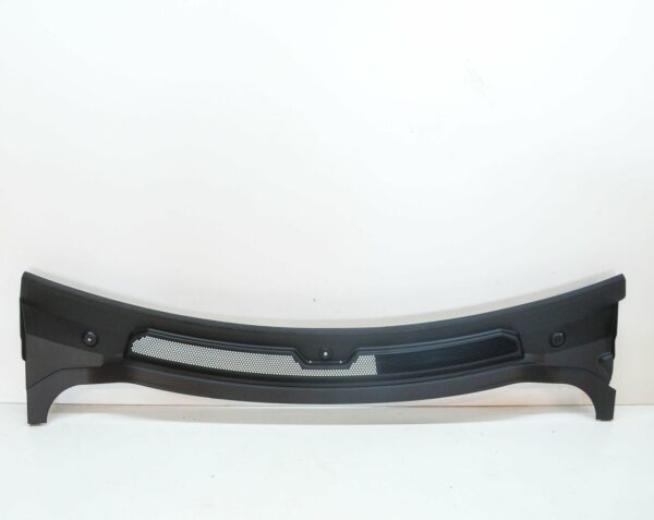 LR096163 - LR DISCOVERY 4 L319 Front Windshield Cowl Top Panel RHD LR096163 ORIGINAL