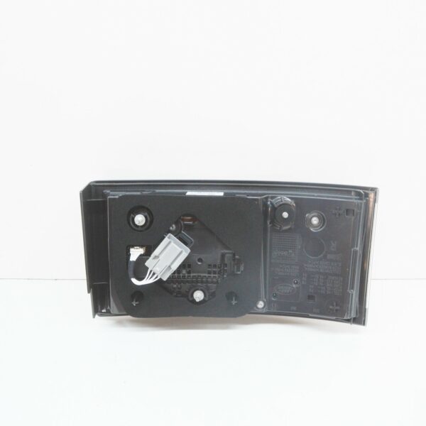 LR126302 - LAND ROVER DISCOVERY V L462 Rear Right Inner Taillight LHD LR126302 ORIGINAL