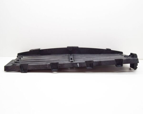 LR181549 - LR RR VELAR L560 Lower Outer Radiator Control Shutter LR181549 ORIGINAL