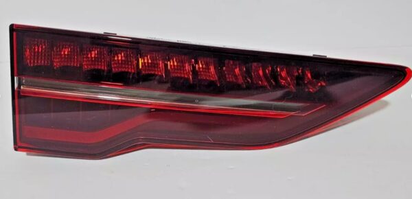 T4K16651 - JAGUAR I-PACE X590 Left Side Tailgate Tail Light T4K16651 ORIGINAL