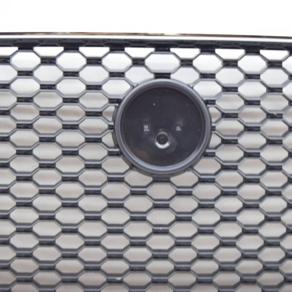 T4N12773 - JAGUAR F-PACE X761 Front Center Upper Radiator Grille T4N12773 ORIGINAL