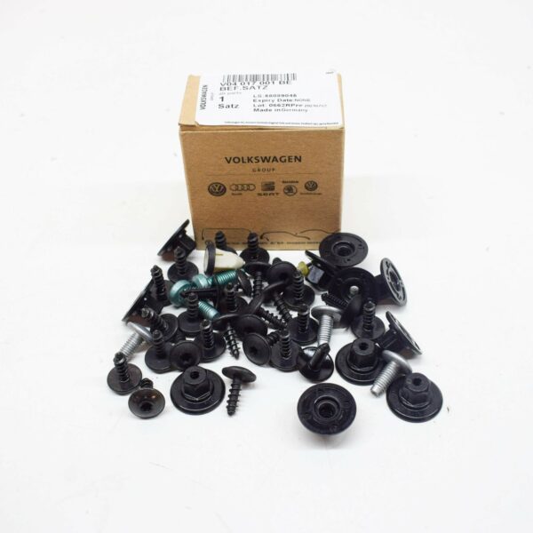 V04017001BE - AUDI A5 S5 8W6 Front Rear Wheehousing Liner Hardware Set V04017001BE ORIGINAL