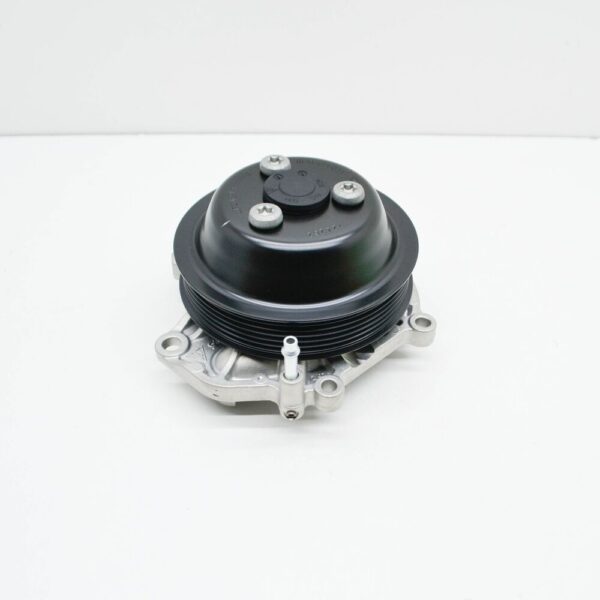 0PB121005C - 2020 Porsche 911 992 Carrera Engine Coolant Pump 0PB121005C NEW GENUINE