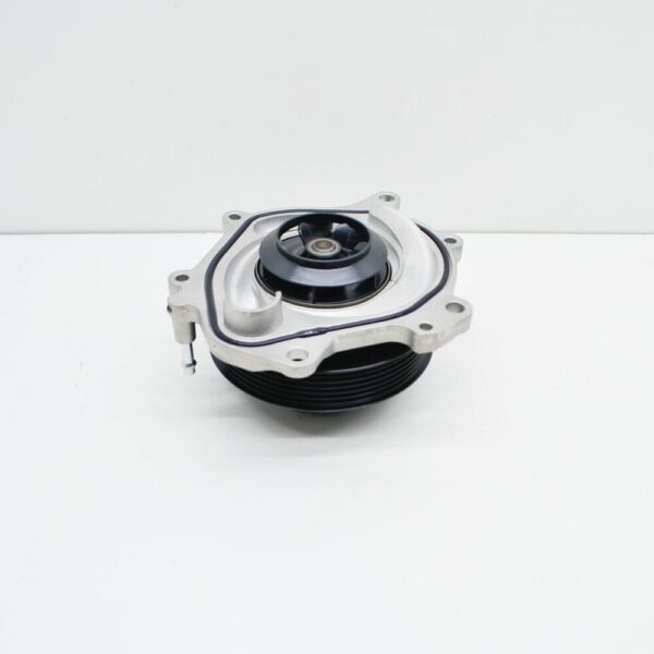0PB121005C - 2020 Porsche 911 992 Carrera Engine Coolant Pump 0PB121005C NEW GENUINE