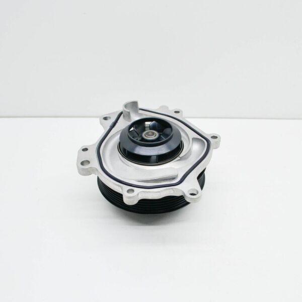 0PB121005C - 2020 Porsche 911 992 Carrera Engine Coolant Pump 0PB121005C NEW GENUINE
