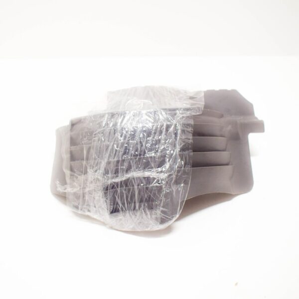 8R0511539C - Porsche Macan 95B spring protection cover rear left 8R0511539C 2015 new original