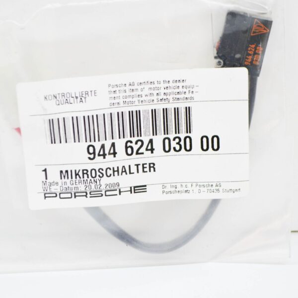 94462403000 - Porsche 968 Tailgate Micro Switch 94462403000 NEW
