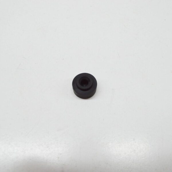 95511023610 - PORSCHE CAYENNE 9PA Rubber Socket For Engine Cover 95511023610 NEW