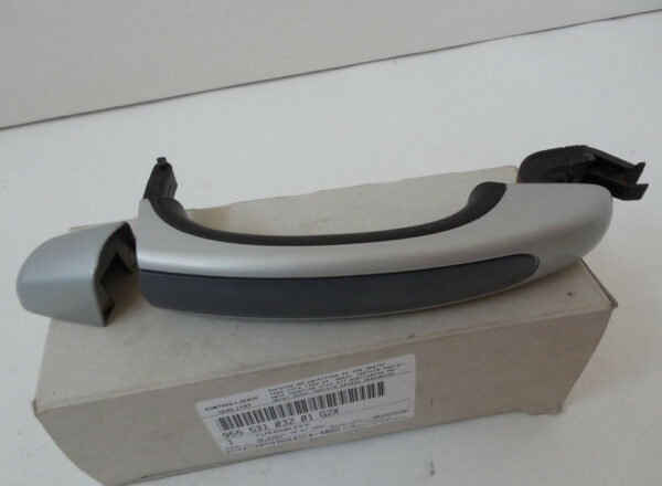 95553103201G2X - Porsche Cayenne 9pa door handle 95553103201G2X NEW ORIGINAL