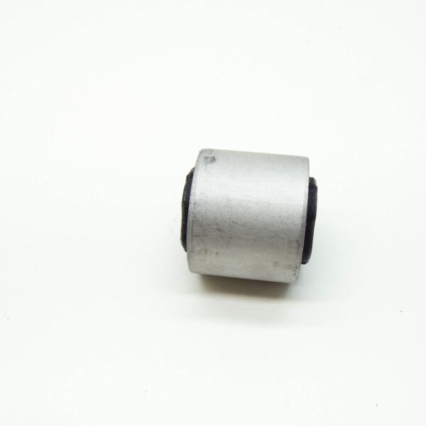 95834933780 - PORSCHE CAYENNE 92A Front Differential Rubber Bush 958343933780 NEW GENUINE