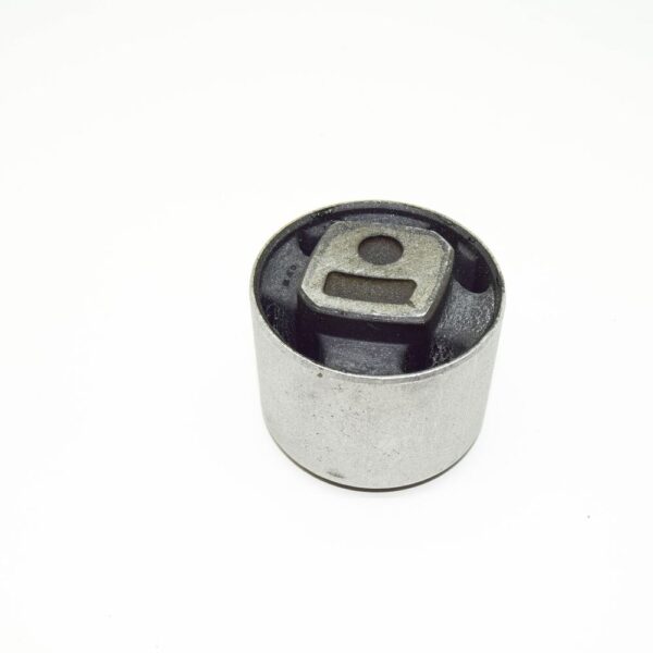 95834933790 - PORSCHE CAYENNE 92A Front Rearward Differential Mount 958343933790 NEW GENUINE