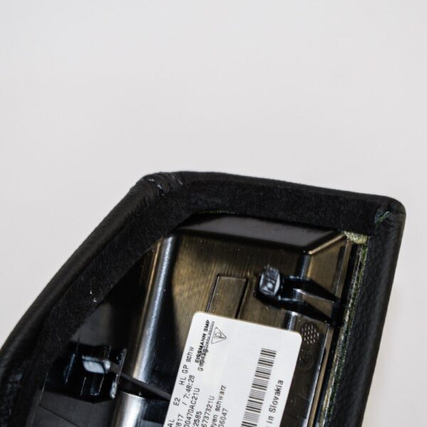 9585553730021U - PORSCHE Cayenne 92A armrest for the rear left door 998553730021U mint condition