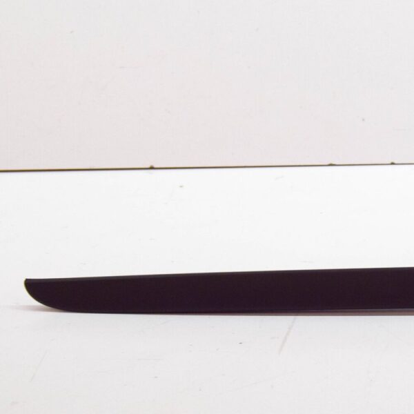 958559328019B9 - PORSCHE CAYENNE 92A Front Windshield Right Vertical Molding 958559328019B9 NEW
