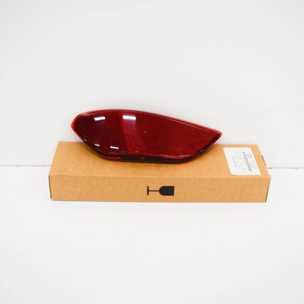 95863110600 - Porsche Cayenne 92A Rear Bumper Right Reflector 958945106 NEW GENUINE +
