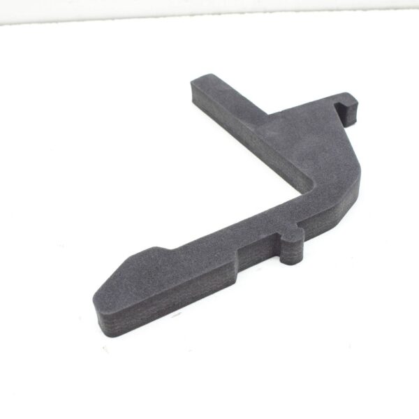 95B121675K - Porsche Macan 95b.2 Radiator Sealing Element 95B121675K NEW ORIGINAL