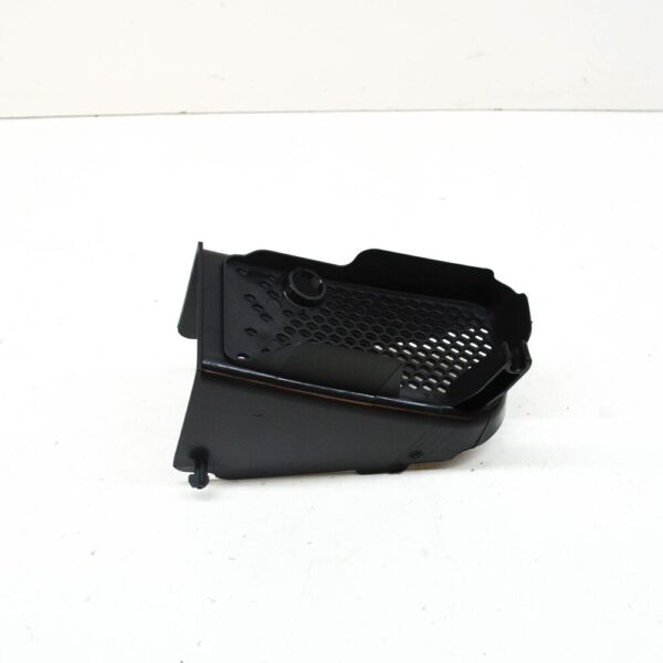 95B121700F1E0 - Porsche Macan 95b radiator air duct front right 95B121700F1E0 NEW ORIGINAL