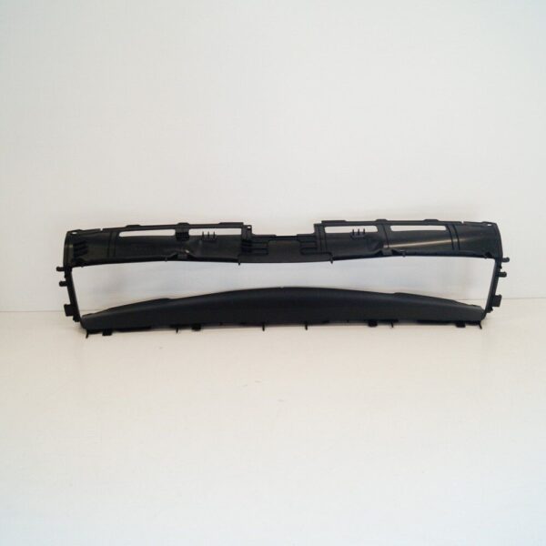 95B1217101E0 - Porsche Macan 95B Cooler Air Channel 95B121710 1E0 REAL NEW