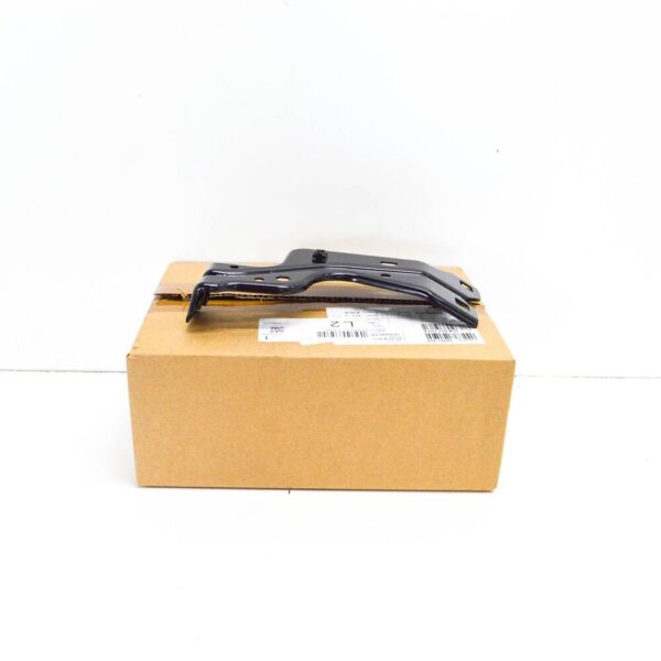 95B807334A - Porsche Macan 95B Right Side Radiator Support Bracket 95B807334A NEW GENUINE