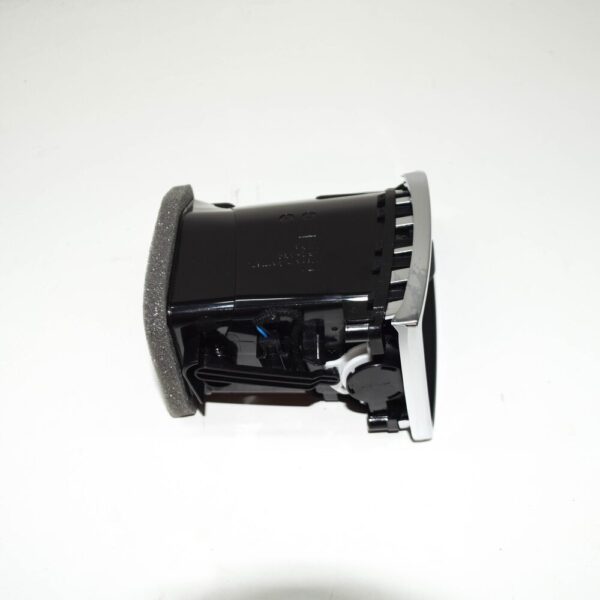 95B819202EG0B - Porsche Macan 95b Ventilation Slot Right Center Dashboards 95B819202EG0B NEW