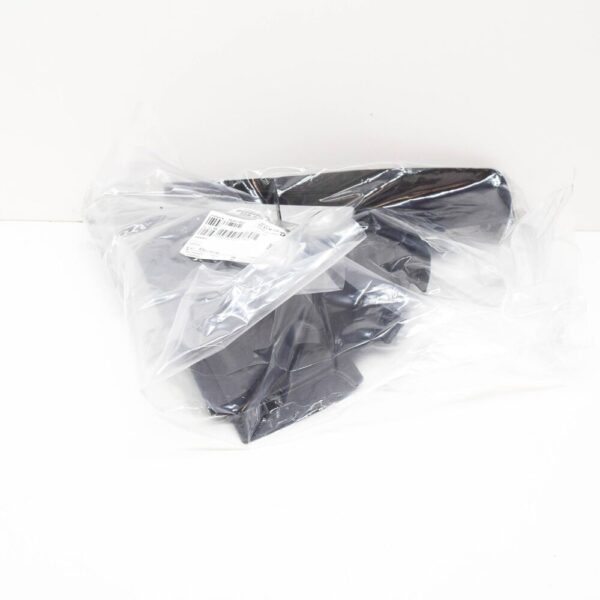 95B825102F1E0 - Porsche Macan 95B Turbo Front Right Fender Splash Shield 95B825102F1E0 NEW