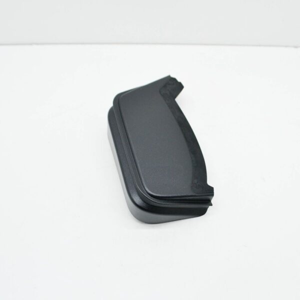 95B945428G - Porsche Macan 95b taillight center right cover 95B945428G 2019 NEW ORIGINAL