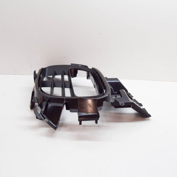 970505985011E0 - Porsche Panamera 970 Front Left Grille Cover Bracket 970505985051E0 NEW GENUINE
