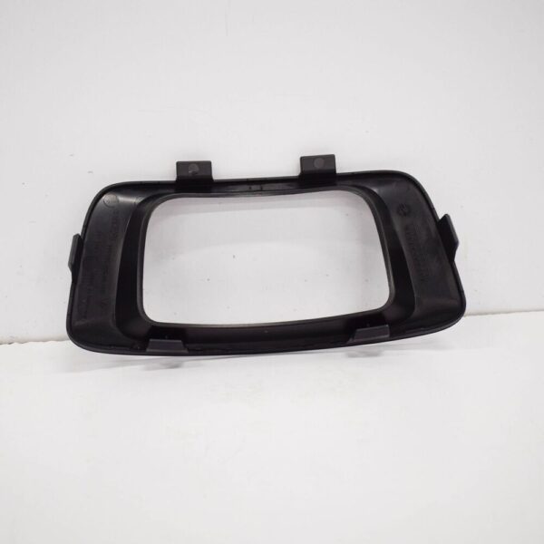 991505995001E0 - Porsche 911 2015 Center Support Cover Hider 991505995001E0 New Original