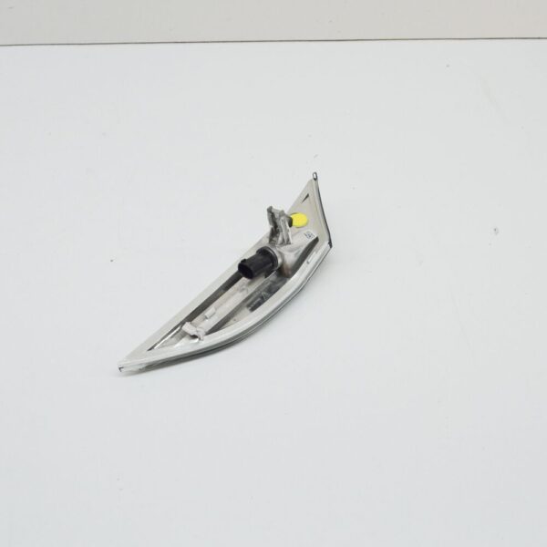 99163115602 - Porsche 911 991 Front Right Wing Fender Indicator 99163115603 New Genuine