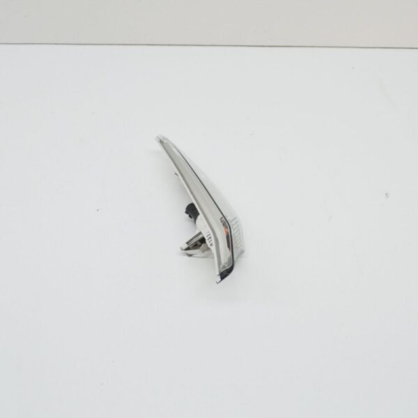 99163115602 - Porsche 911 991 Front Right Wing Fender Indicator 99163115603 New Genuine