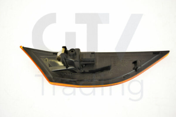 99163125704 - NEW PORSCHE 911 991 718 FRONT LEFT SIDE MARKER LIGHT LAMP 99163125704
