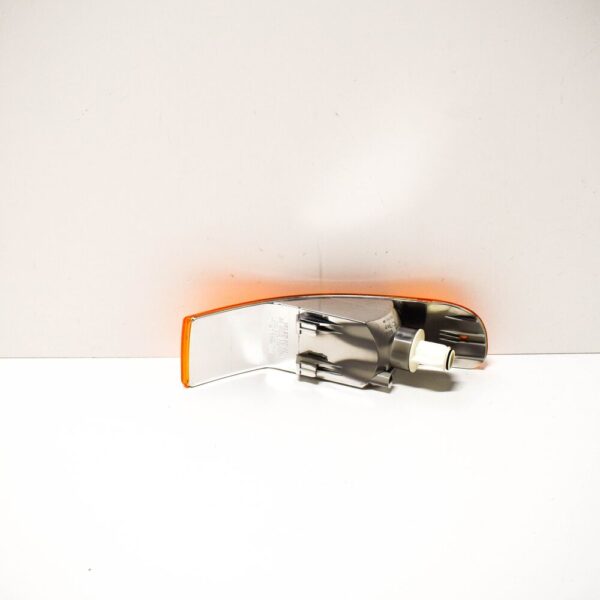 99363106100 - PORSCHE 911 993 Front Left Turn Signal 99363106100 NEW GENUINE