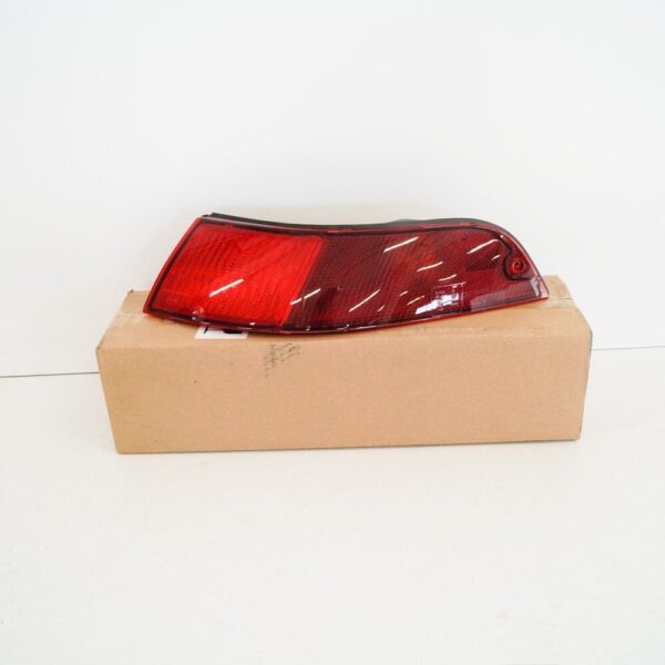 99363140401 - Porsche 911 993 taillight right taillight 993631401 REAL NEW