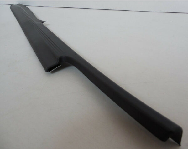 9975724650202A - Porsche 911 bonnet trim left 9975724650202A NEW ORIGINAL