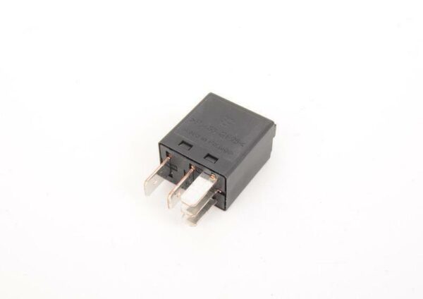 99965701490 - ORIGINAL Porsche Cayenne 2003 2004 2005 2006 2008-2010 Fuel Pump Relay