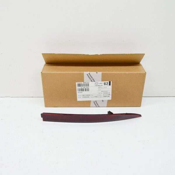 9J1945104E - Porsche Taycan bumper reflector rear right 9J1945104E NEW ORIGINAL