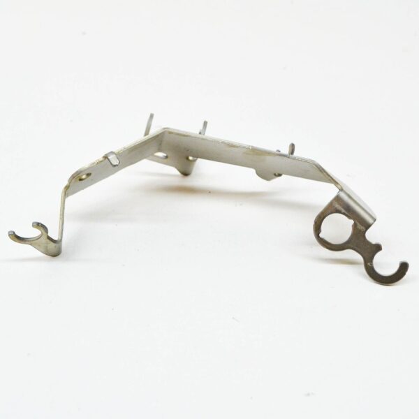 9P1611846A - Porsche 718 Boxster 982 Brake Hydraular Line Mount Front Right 9P1611846A