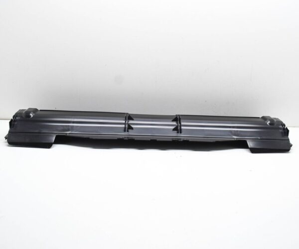 9Y0121673B - Porsche Cayenne 9y0 Top Center Rear Air Route 9Y0121673B NEW ORIGINAL