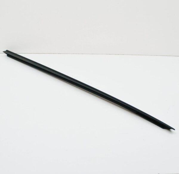 9Y0854328B9B9 - Porsche Cayenne 9y0 9y3 Windshield Right Vertical Bezel 9Y0854328B9B9 NEW
