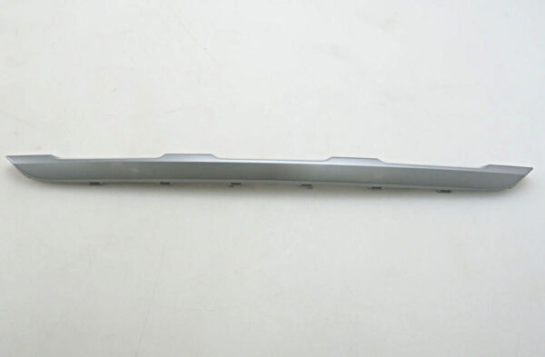 3G9807568AU34 - OEM VW Passat 4Motion Variant Santana 3G2 3G5 CB2 CB5 Insert 3G9807568AU34