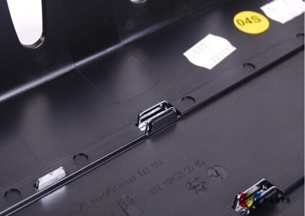 8R0807287T94 - Audi Q5 front grille flat number filler erase glossy black 8R0807287T