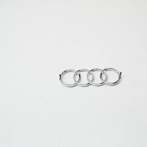 8T0103940A - Audi RSQ3 8U Signature on Original Engine Cover 8T0103940A